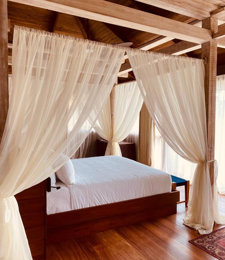 La Coralina Island House Hotel Bocas Town Bagian luar foto